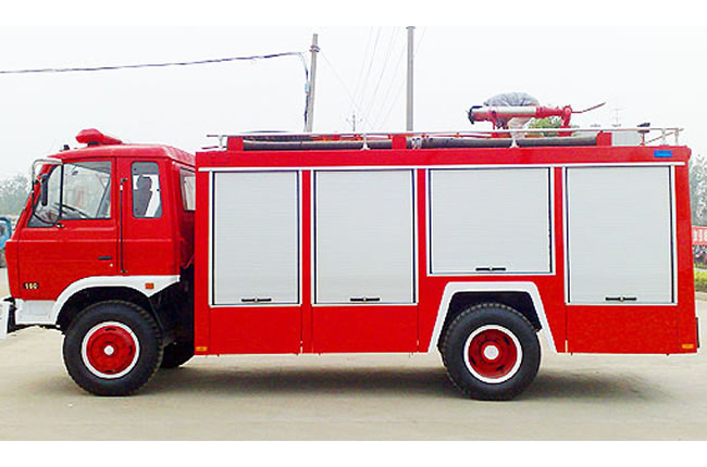 東風(fēng)145單排水罐消防車(chē)